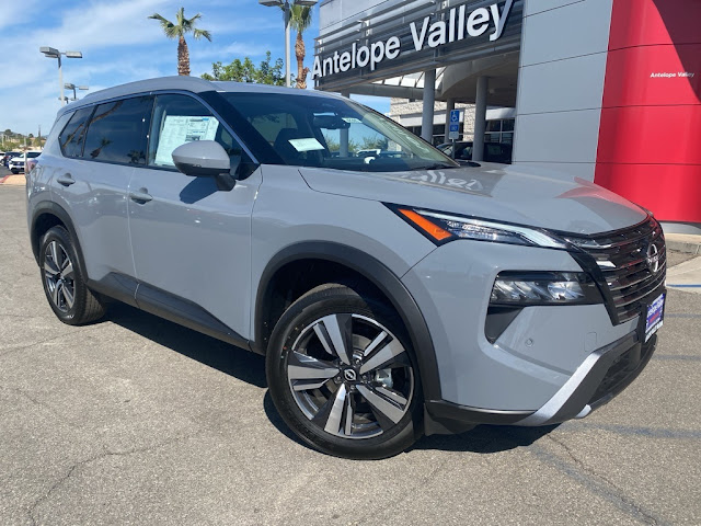 2025 Nissan Rogue SL