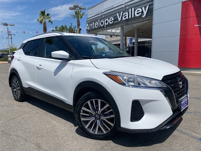 2022 Nissan Kicks SV