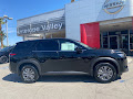 2025 Nissan Pathfinder S