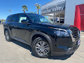 2025 Nissan Pathfinder S