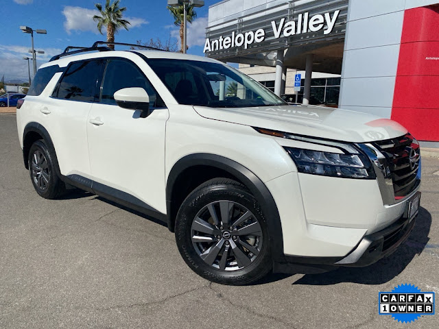 2024 Nissan Pathfinder SV