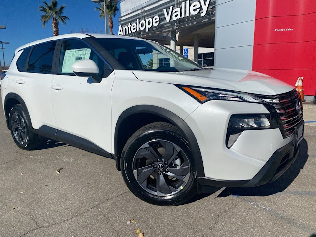 2026 Nissan Rogue SV