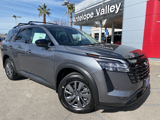 2026 Nissan Pathfinder SV