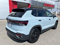2025 Volkswagen Taos 1.5T SE Black