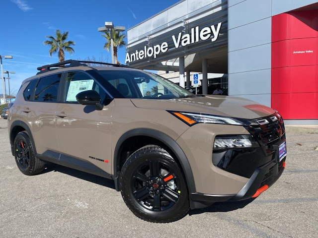 2026 Nissan Rogue Rock Creek