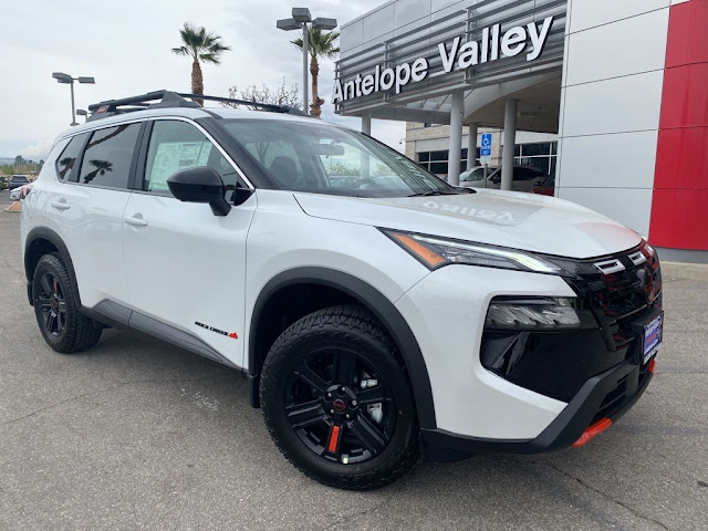 2026 Nissan Rogue Rock Creek