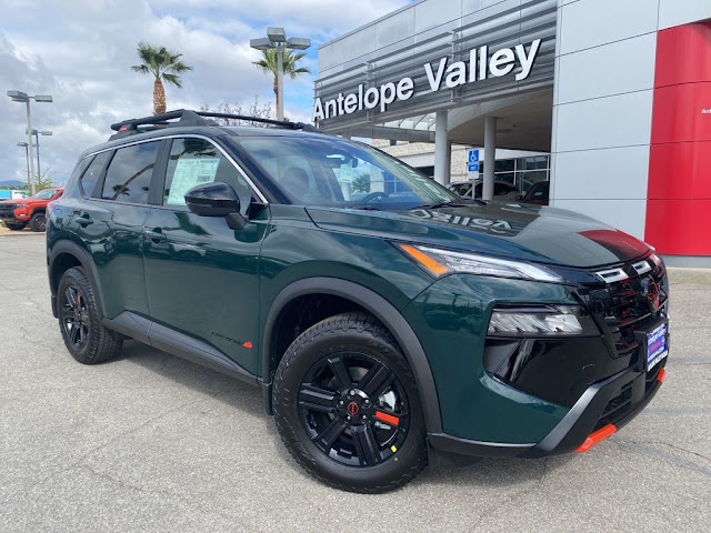 2026 Nissan Rogue Rock Creek