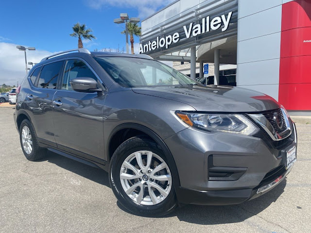 2020 Nissan Rogue SV