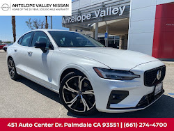 2024 Volvo S60 B5 Core Dark Theme