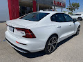 2024 Volvo S60 B5 Core Dark Theme