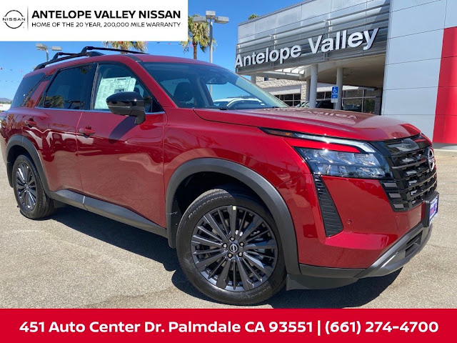 2026 Nissan Pathfinder SL